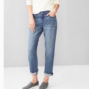 Gap 1969 sexy boyfriend